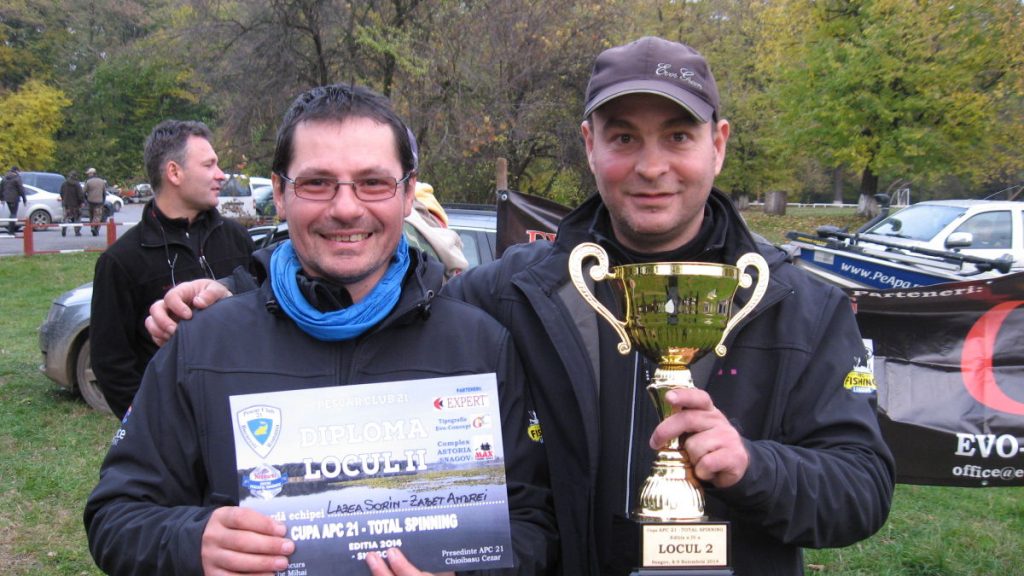 Podium pentru echipa1